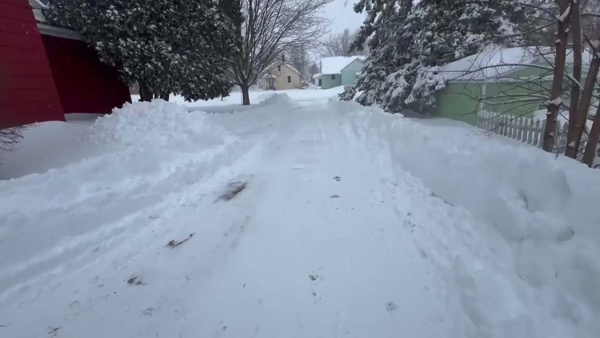 Winter Storm Iona: Midwest Blizzards, Southern Tornado Threat