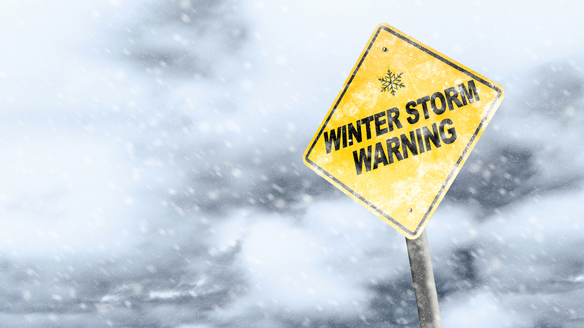 Winter Storm Warning: Prepare for Treacherous Travel & Power Outages